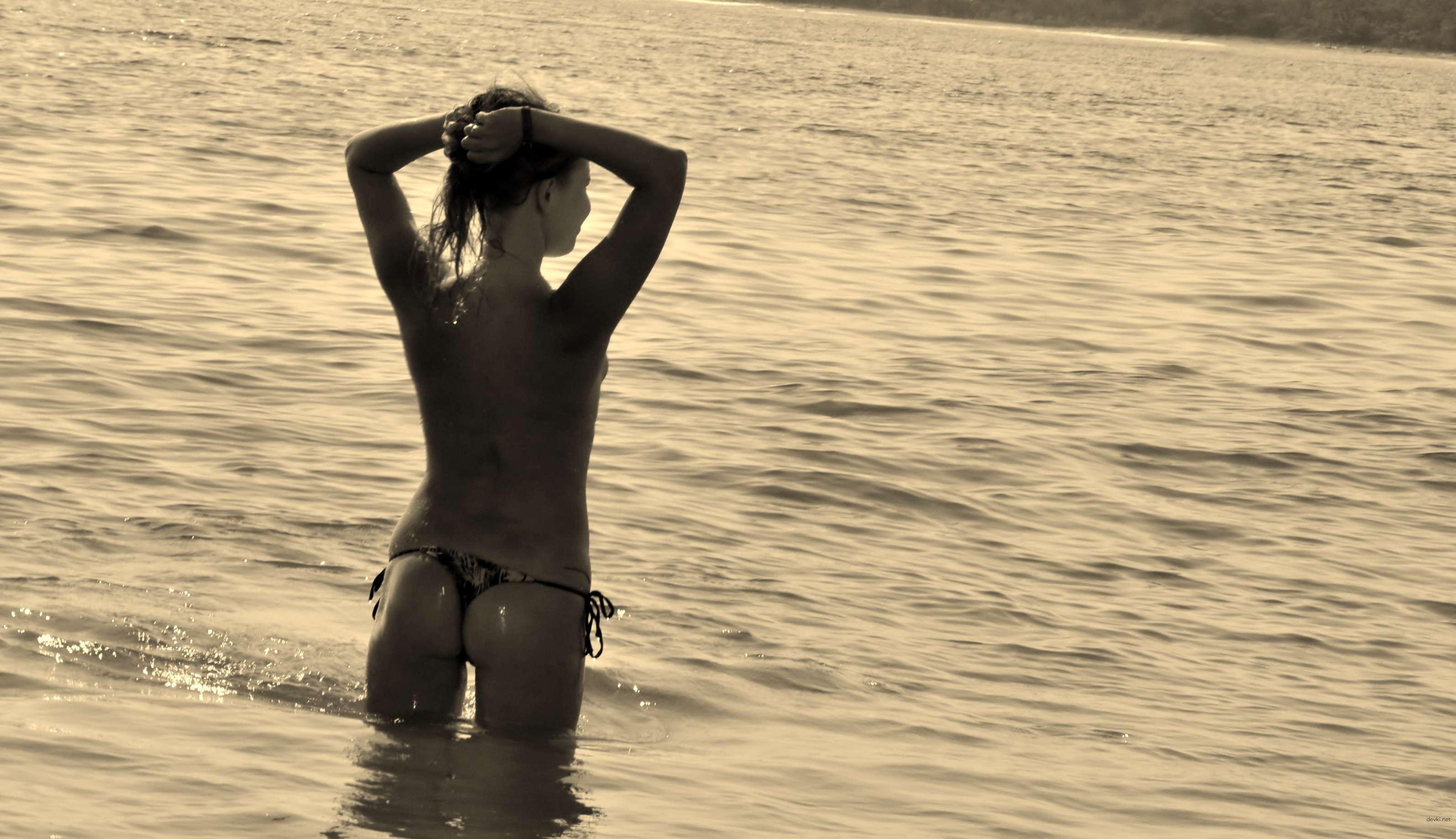 Sweet Girl Sucks and Fucks - Explicit Amateur Porn Photos