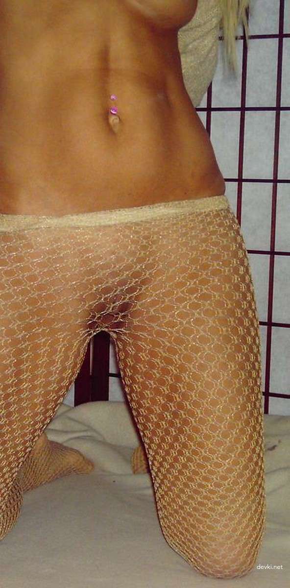 Explicit Blonde Amateur Porn Photos: Slutty Blonde's Naughty XXX Pics