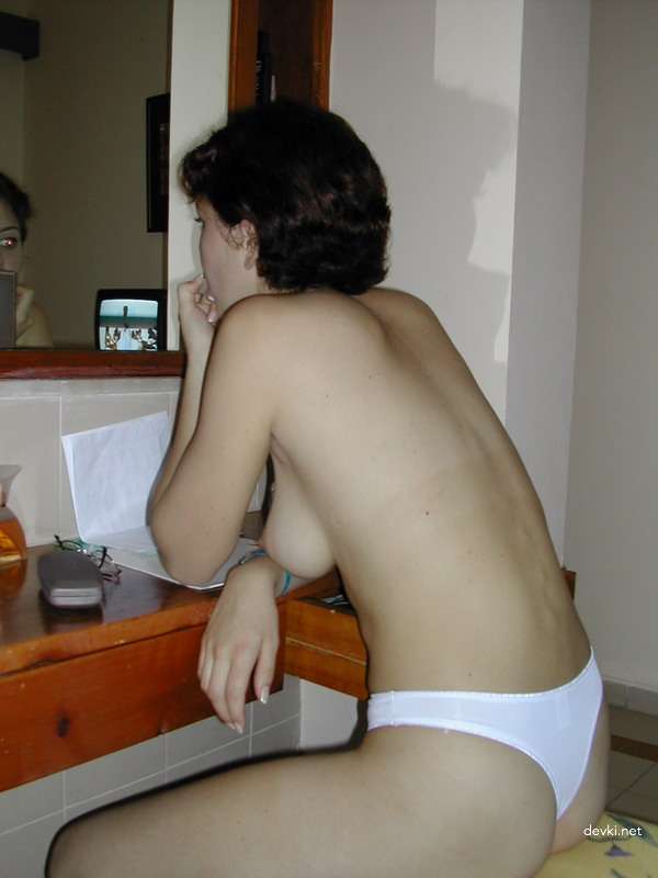 Wild Couple's Explicit Sex Archive: Amateur Porn Photos