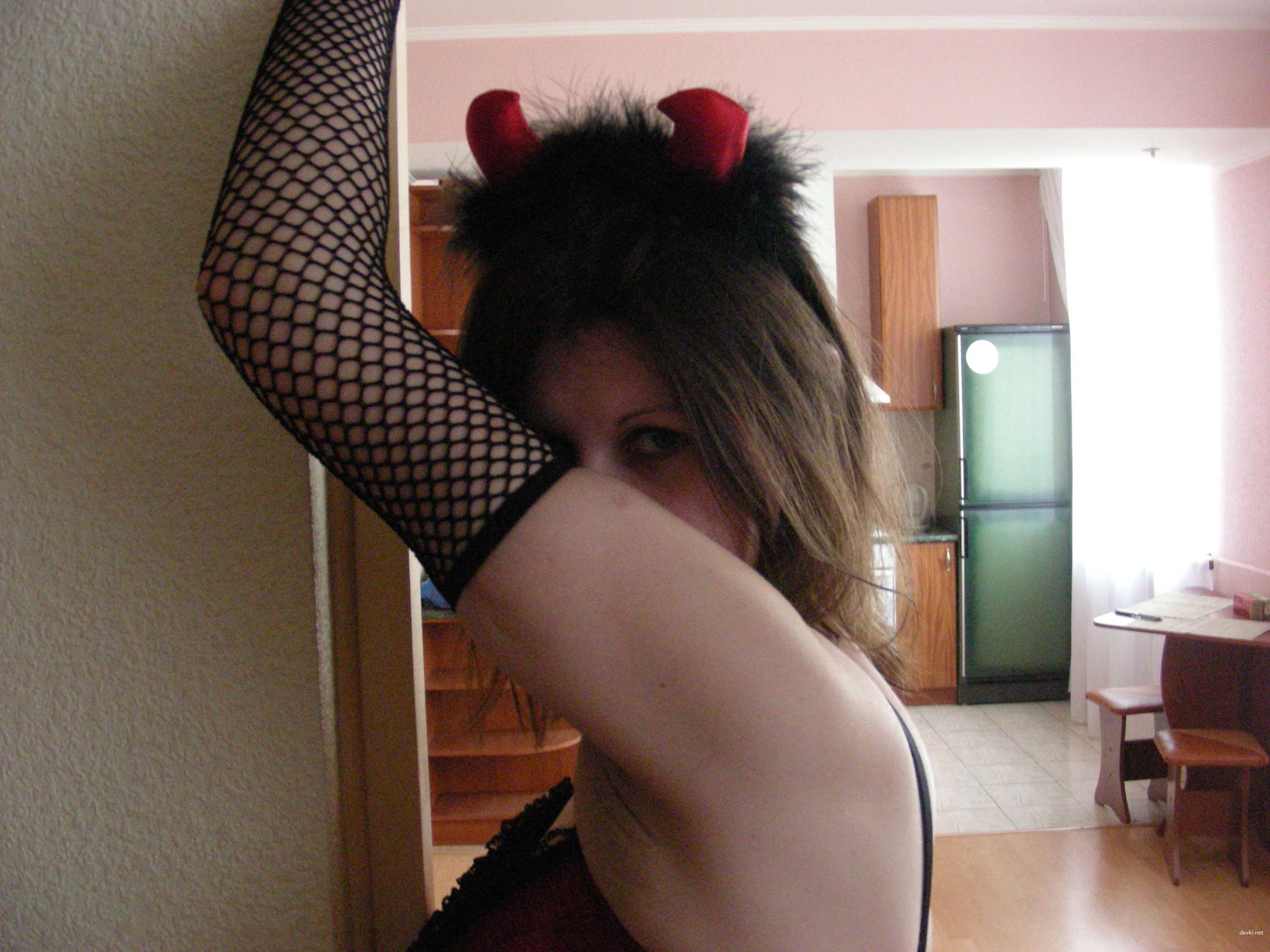 Sexy Girl in Costume and Nude: Explicit Amateur Porn Photos