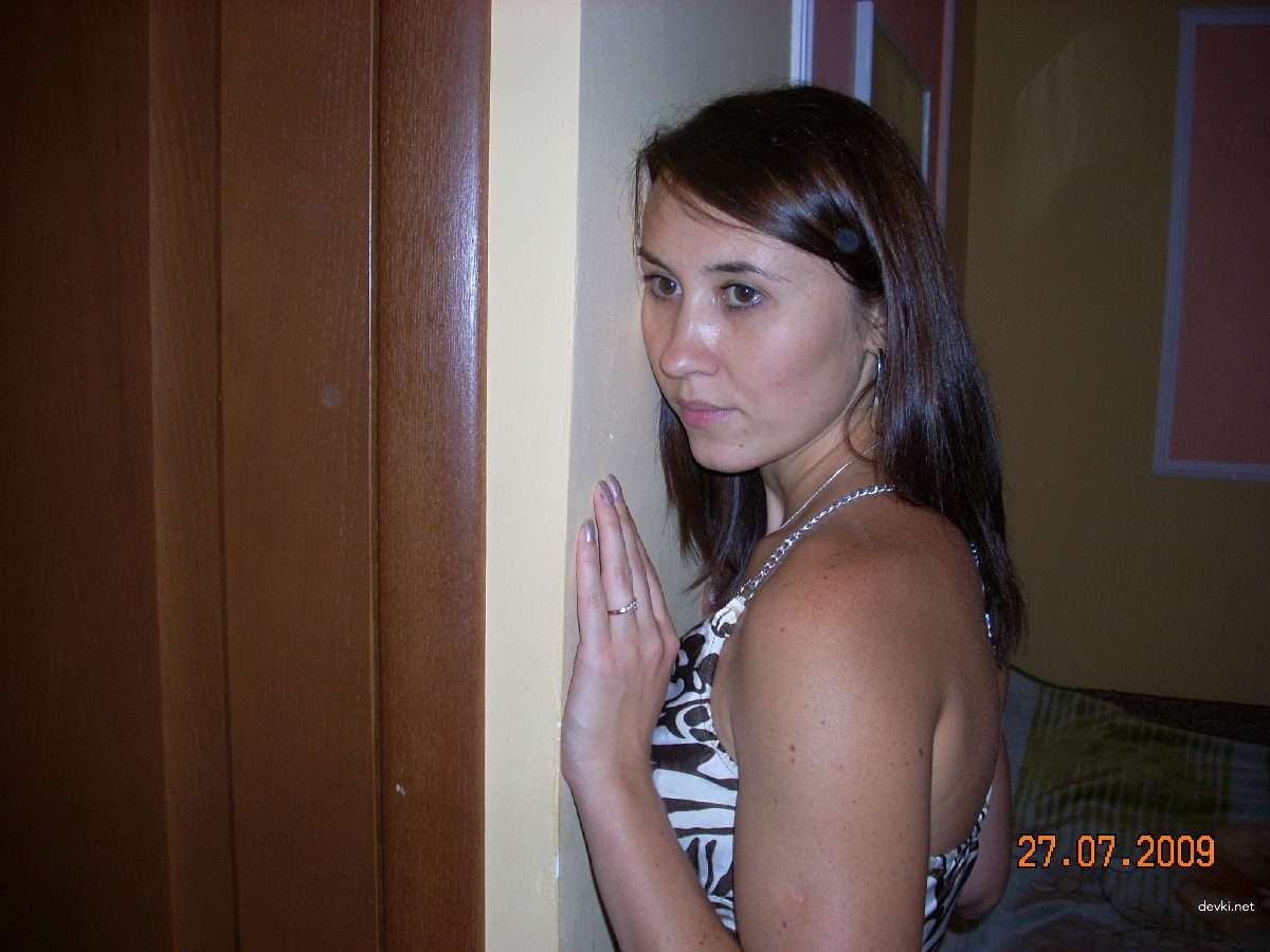 Hot Amateur Porn Pics of Cute Woman - Explicit XXX Photos