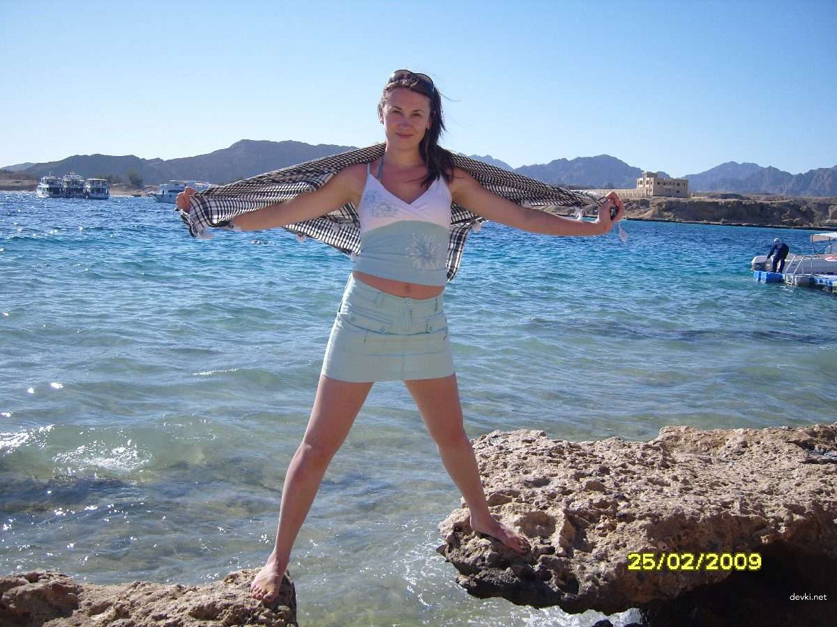 Hot Amateur Porn Pics of Cute Woman - Explicit XXX Photos