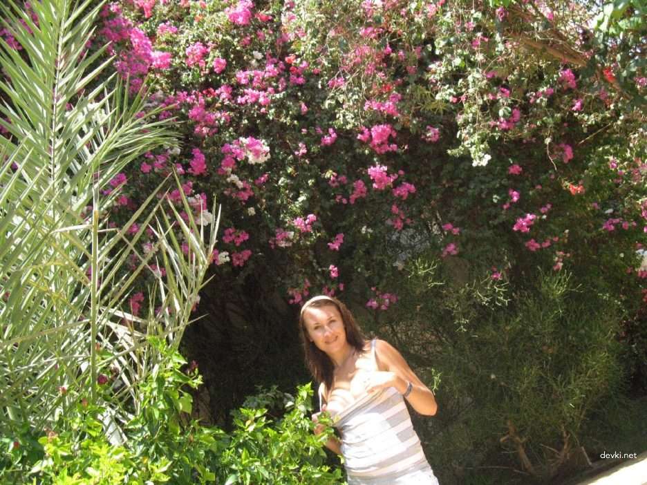 Hot Amateur Porn Pics of Cute Woman - Explicit XXX Photos