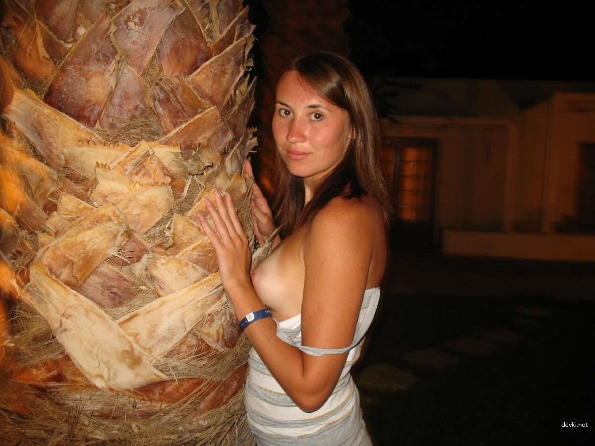 Hot Amateur Porn Pics of Cute Woman - Explicit XXX Photos