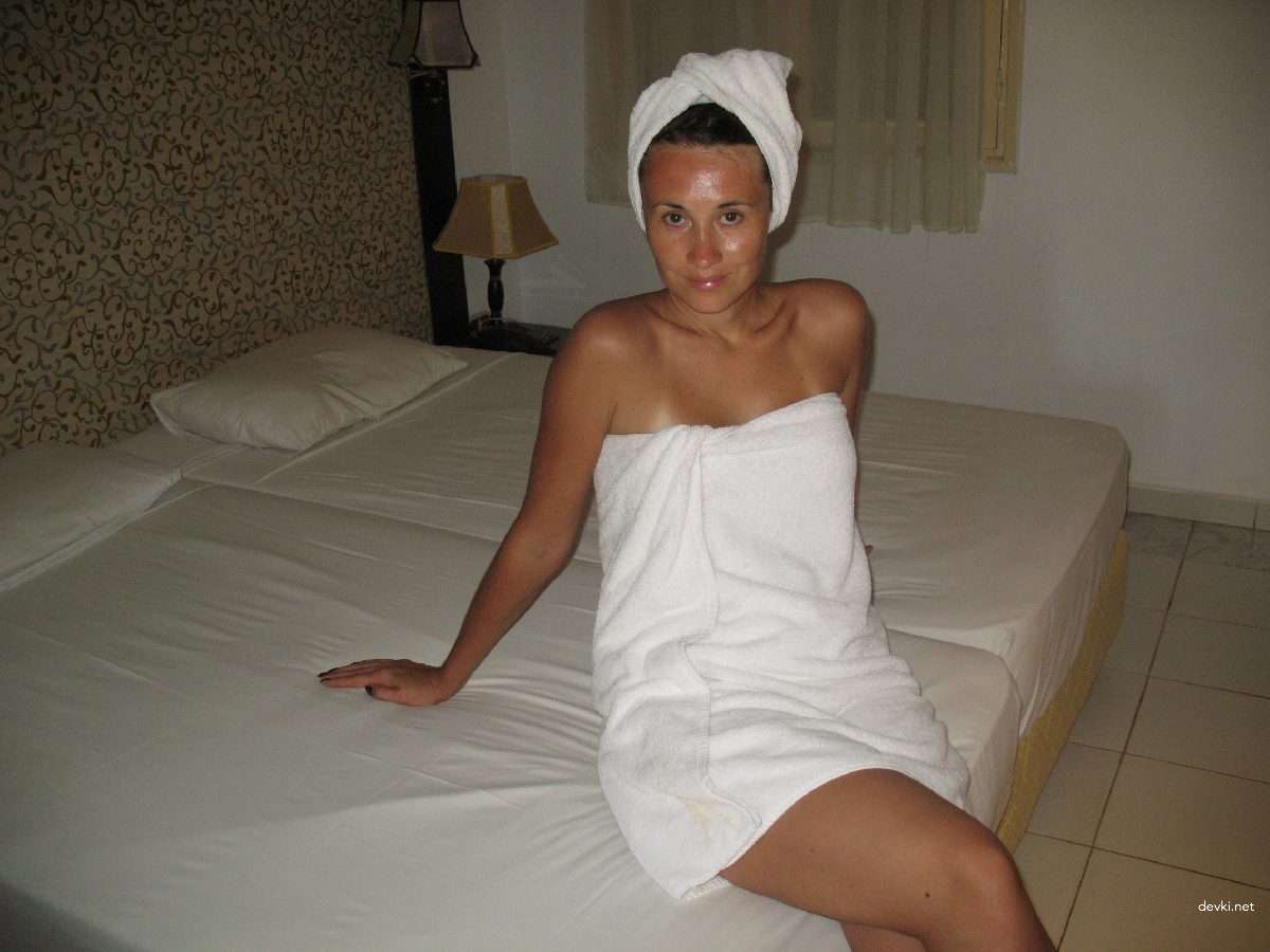 Hot Amateur Porn Pics of Cute Woman - Explicit XXX Photos