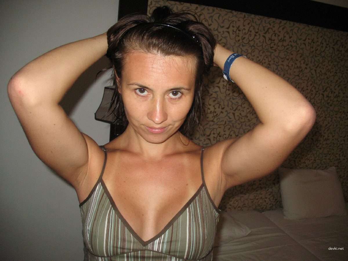 Hot Amateur Porn Pics of Cute Woman - Explicit XXX Photos