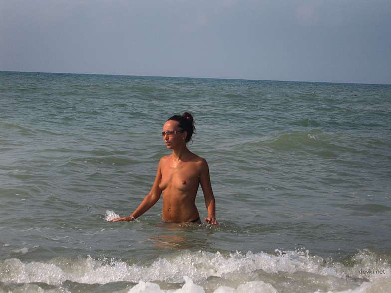 Hot Amateur Vacation Porn Pics of Girlfriend - Explicit Homemade Sex Photos