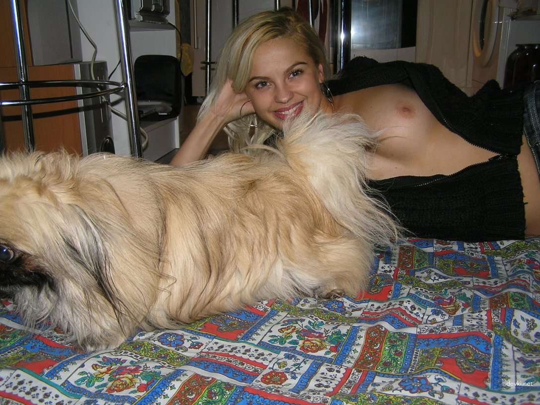 Explicit Amateur Porn Pics of Naughty Teen - Hardcore Sex Photos