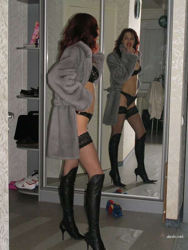 Explicit Amateur Porn Pics of Naughty Teen - Hardcore Sex Photos