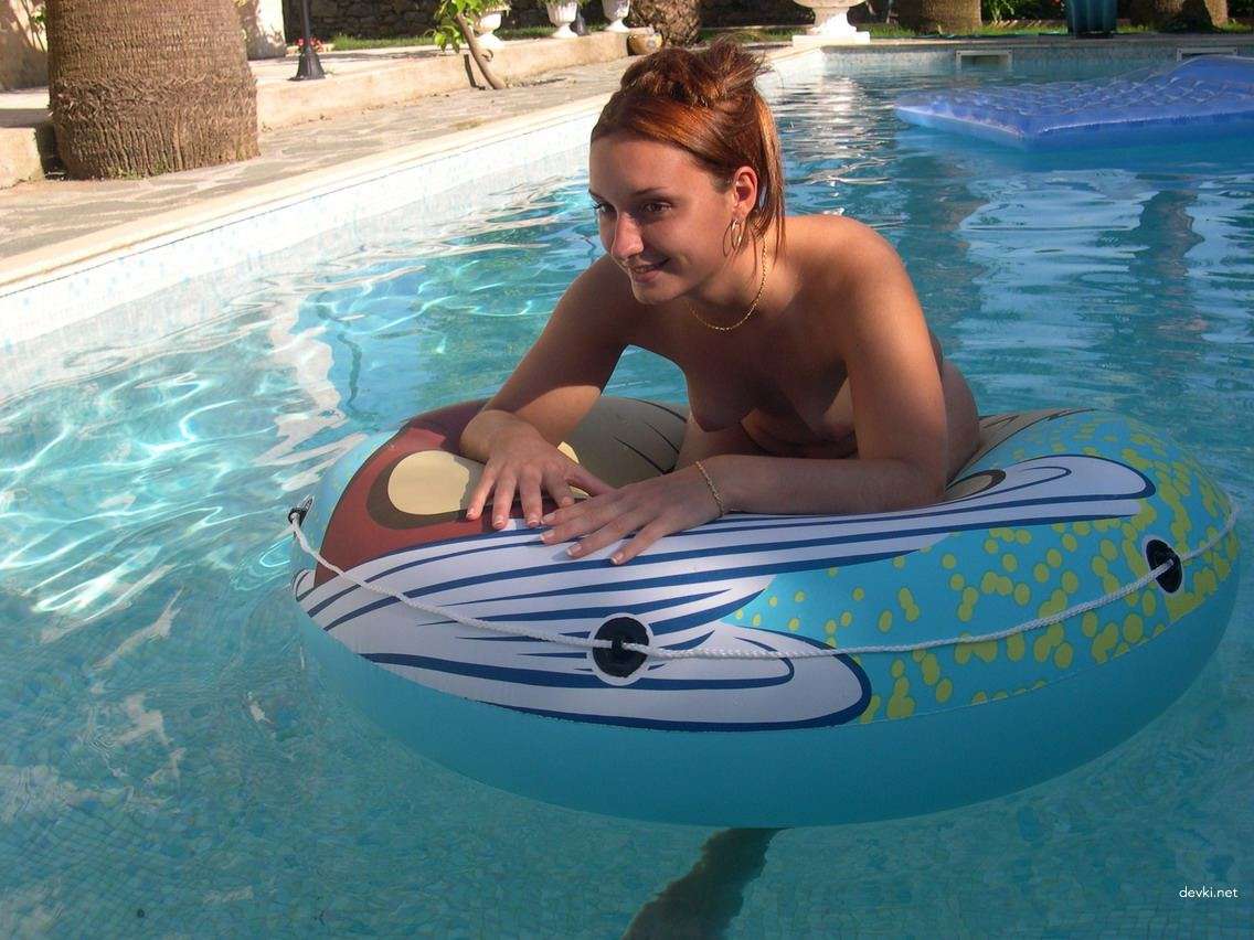 Curvy Wife Vacation Sex Photos: Hot Amateur Porn Pics