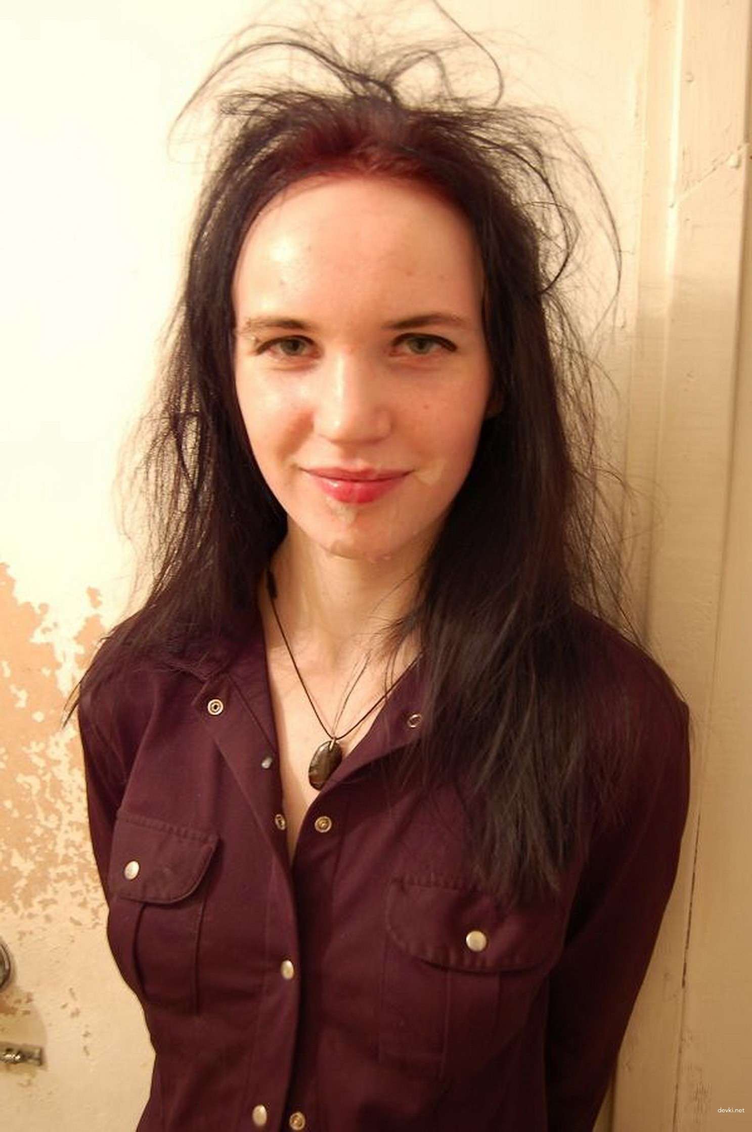 Wild Brunette Amateur Porn: Explicit Photos of Naughty Seductress