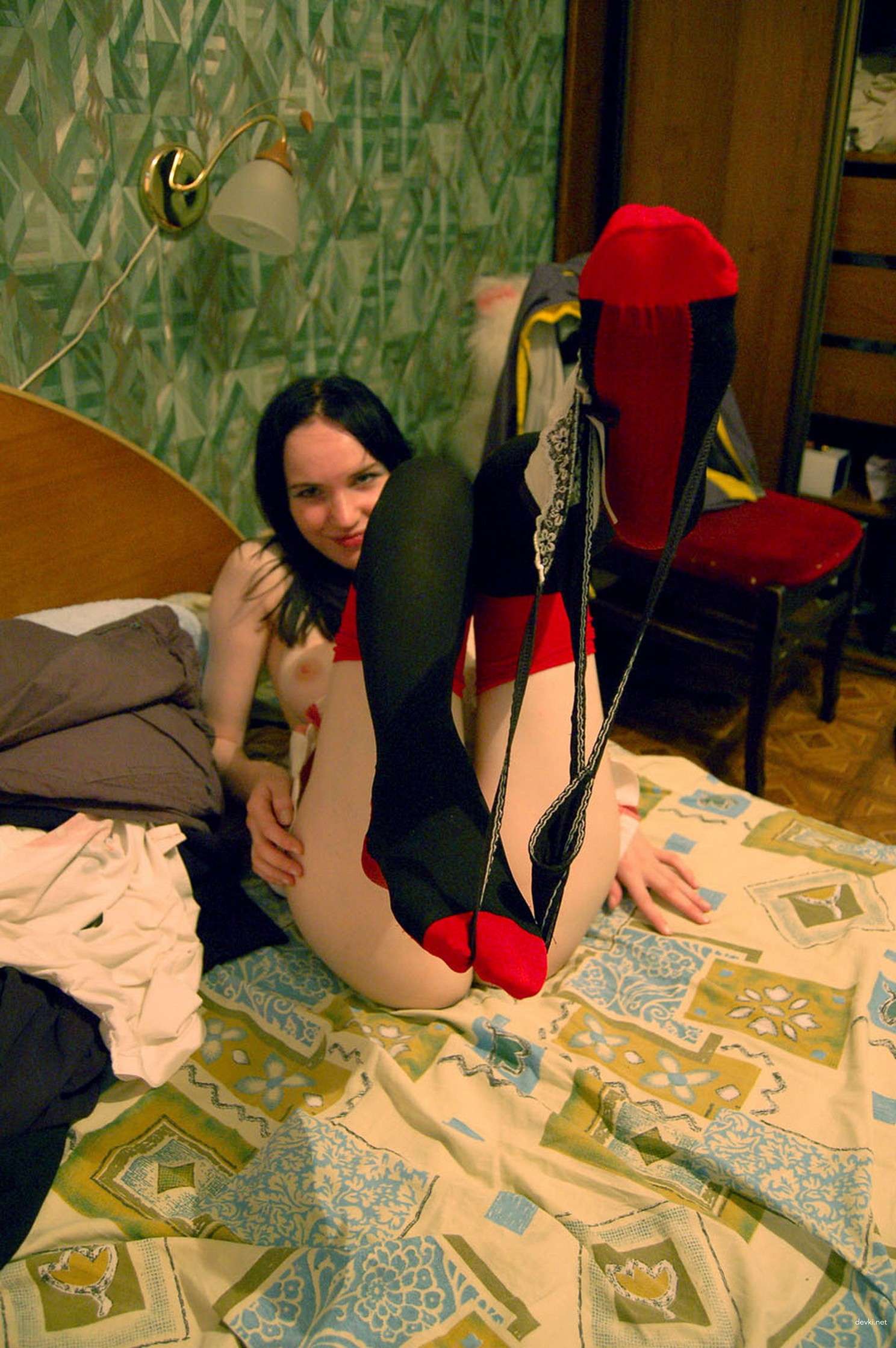 Wild Brunette Amateur Porn: Explicit Photos of Naughty Seductress