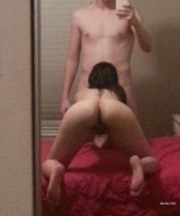 Hot Amateur Babes in Explicit Private Porn Photos