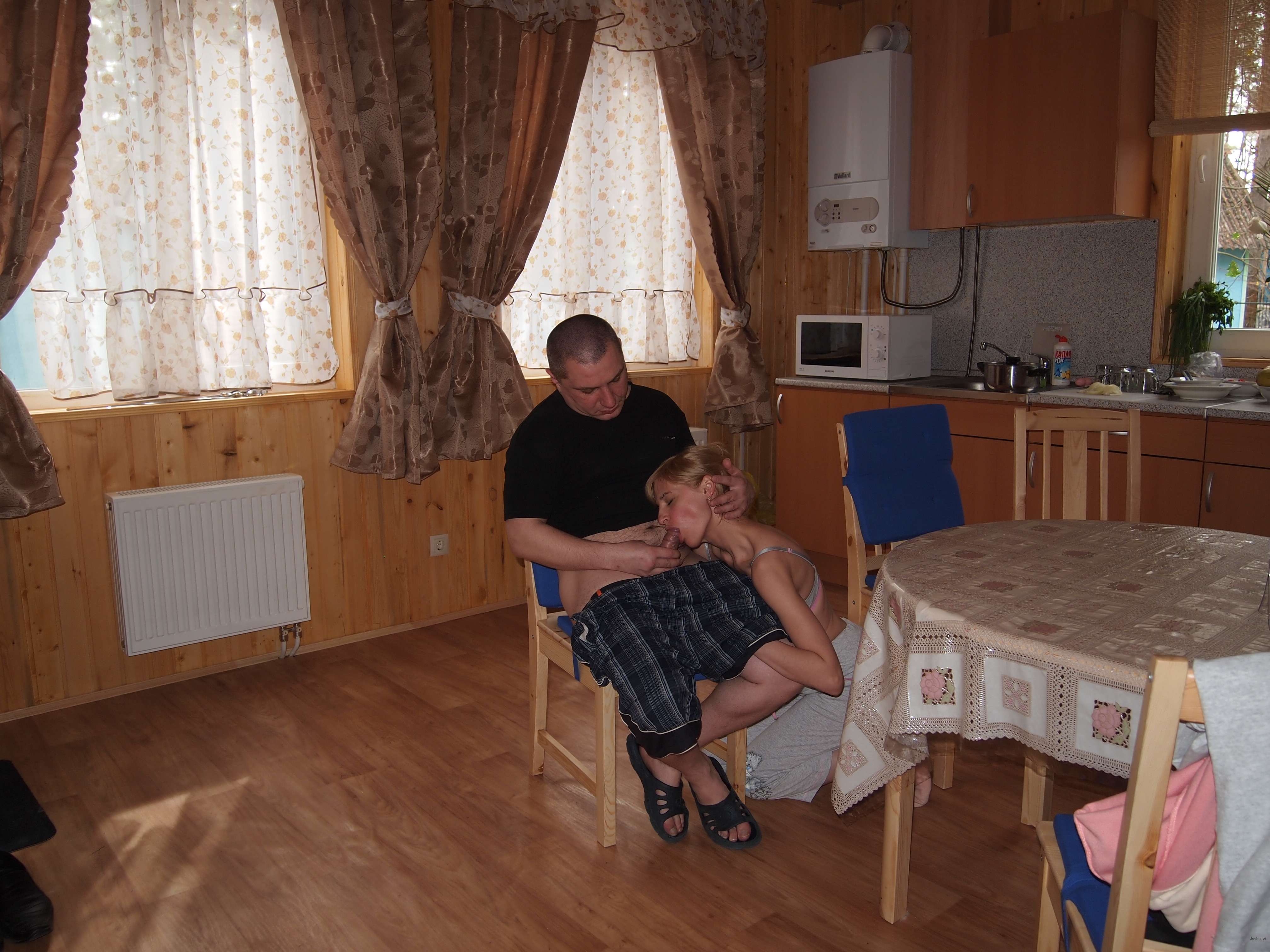 Hot Amateur Outdoor Sex with Stranger's Wife!