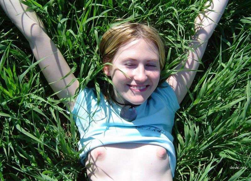 Amateur Slut Fucks and Sucks Cock - Hardcore XXX Photos