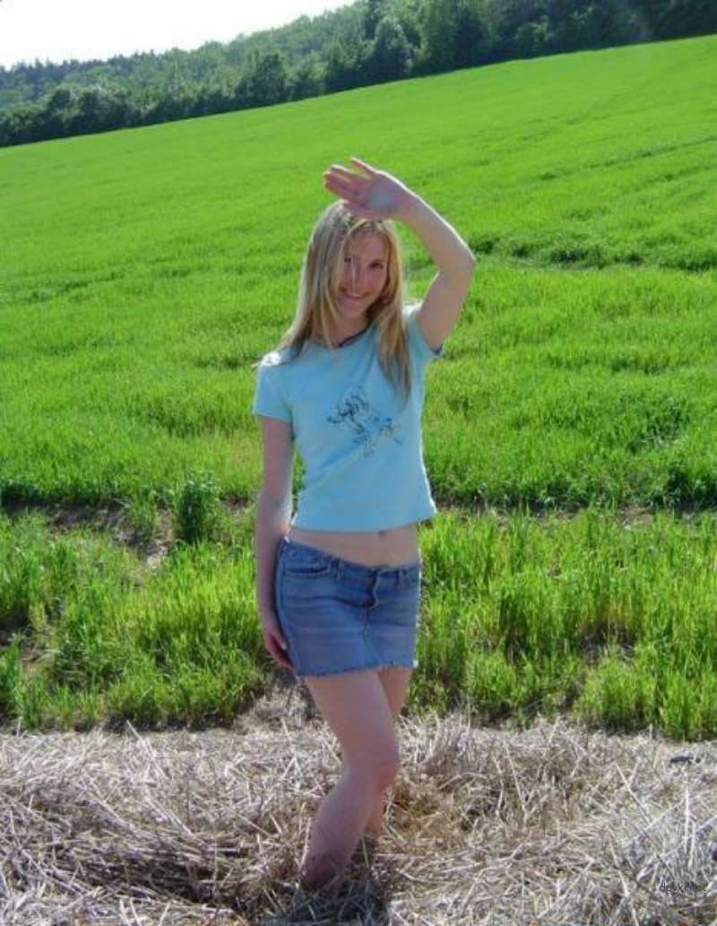 Amateur Slut Fucks and Sucks Cock - Hardcore XXX Photos