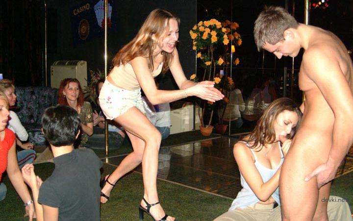 Wild Amateur Sex Party Photos - Explicit XXX Pics