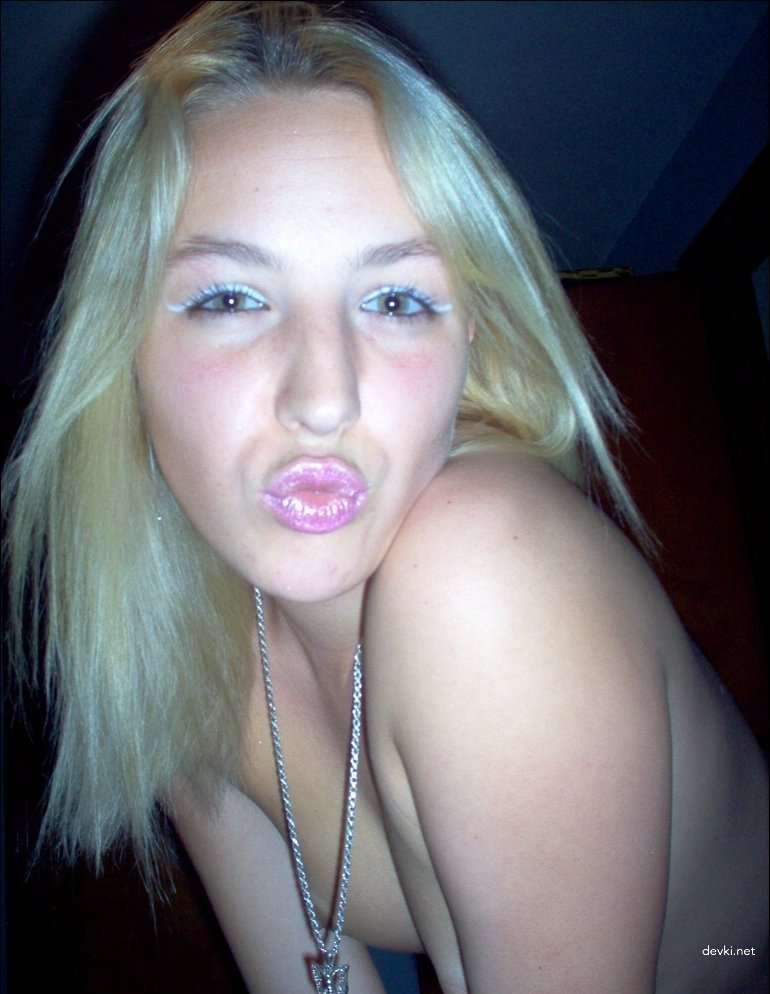 Hot Blonde with Small Tits - Amateur Photo Collection