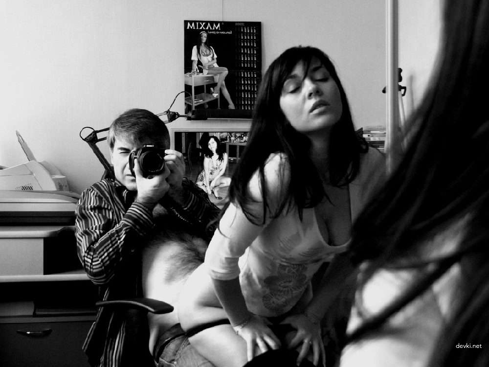 Black and White Amateur Porn Photos: Explicit XXX Content