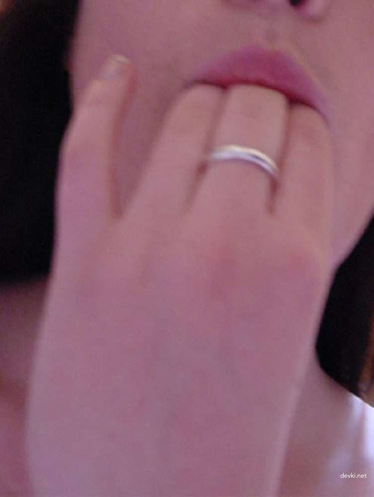 Amateur MILF with Hairy Pussy in Explicit Sex Photos