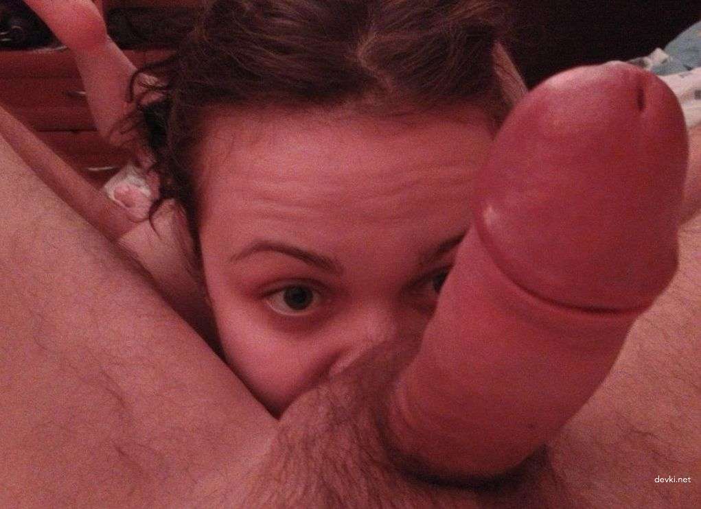 Amateur Porn Pics: Naughty Girl Having Fun - Explicit XXX Photos