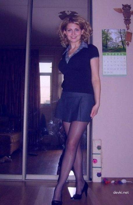 Amateur Slut Porn Photo with Bottle Insertion - XXX Explicit Content