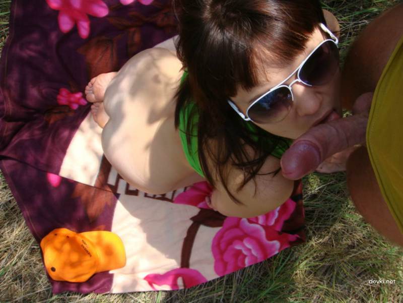 Garden Amateur Sex: Explicit Outdoor Porn Photo Shoot