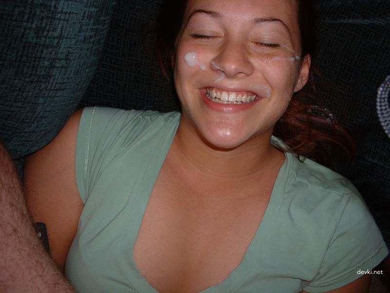 Hot Slut Craves Boyfriend's Cum: Amateur Porn Photo