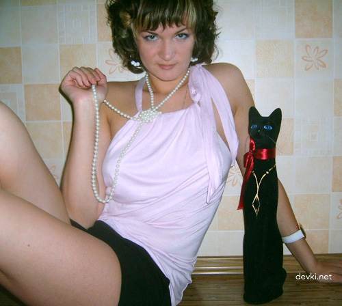 Raw Russian Amateur Girl Porn - Explicit Homemade Photos