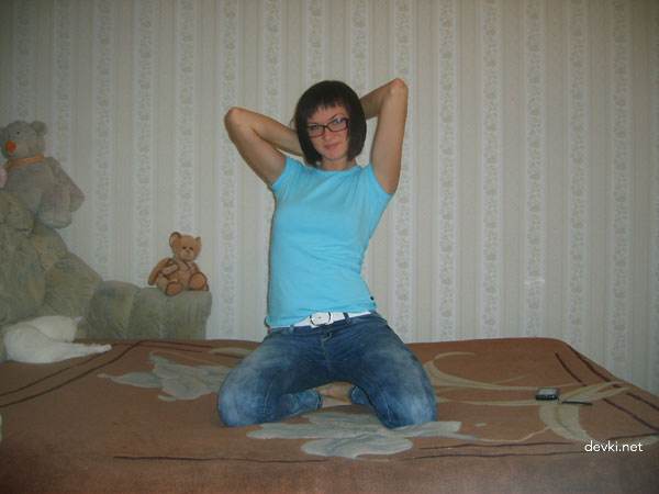 Raw Russian Amateur Girl Porn - Explicit Homemade Photos