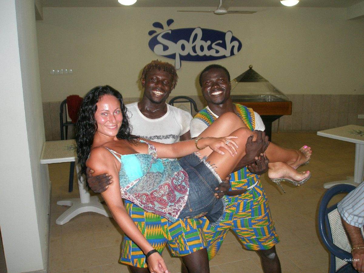 Hot Amateur MILF's Explicit Home Porn - Sexy Woman in Action