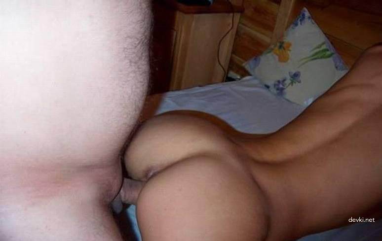 Blonde Amateur Sex at the Cottage: Explicit Outdoor Porn Photo