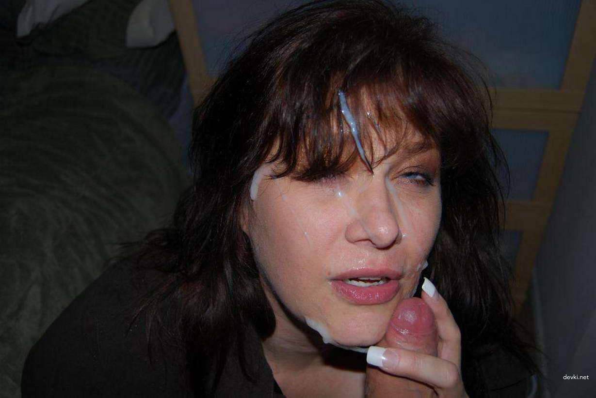 Mature Brunette Sucking Cock: Explicit Amateur Porn Photo