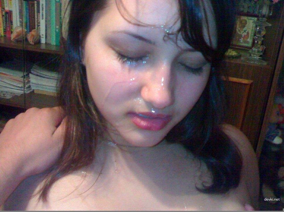 Playing with her boyfriend's thick cock - Amateur porn photo