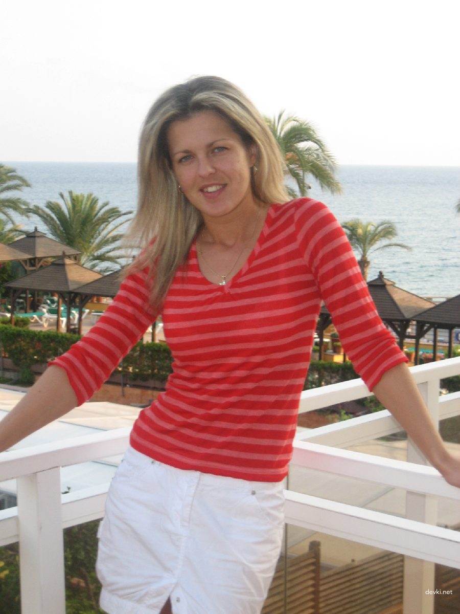 Raw Amateur Family Couple Private Porn - Explicit Homemade Sex Pics