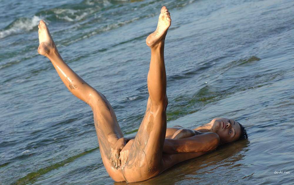 Nude Beauty in Mud Baths at the Beach: Explicit Amateur Photo