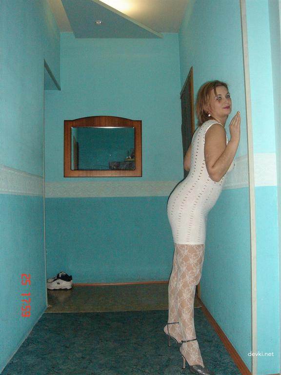 Mature Lady's Explicit Amateur Porn Photos: Hot MILF Sex Pics!