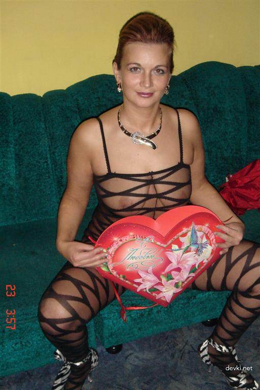 Mature Lady's Explicit Amateur Porn Photos: Hot MILF Sex Pics!