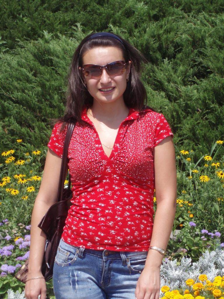 Wild Young Swingers Amateur Porn - Explicit Photos of Hot Group Sex