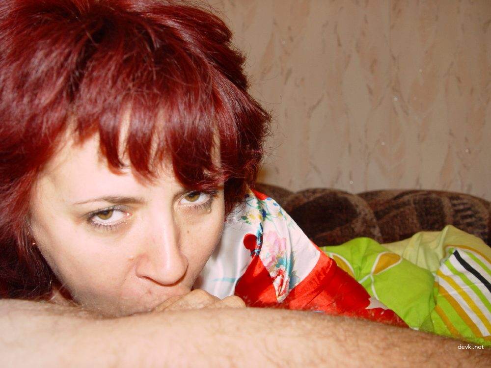 Fiery Wife Gives Amazing Blowjob in Amateur Porn Pic