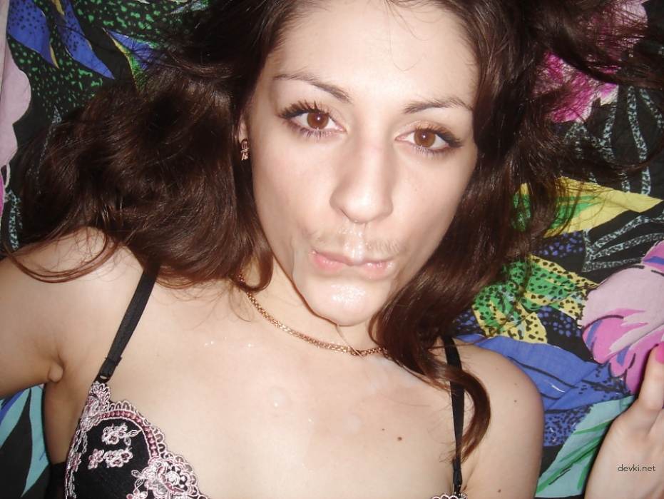 Hot Amateur Babe in Explicit Porn Photos - Sexy Slut Sex