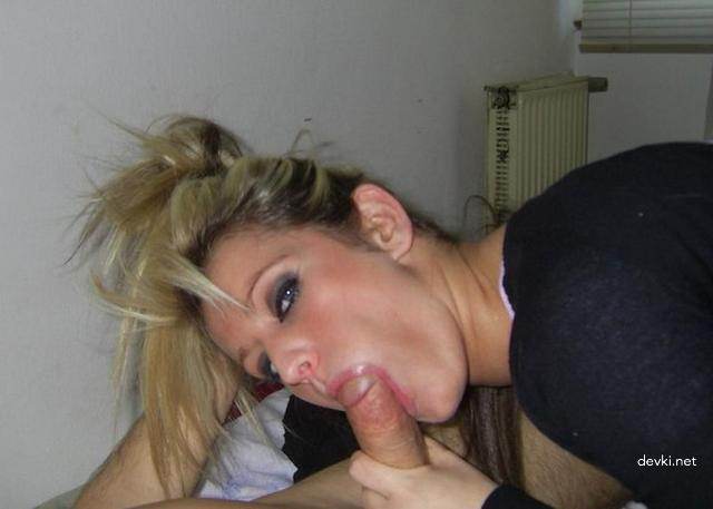 Amateur Babes Sucking Men's Cocks - Explicit Blowjob Photos