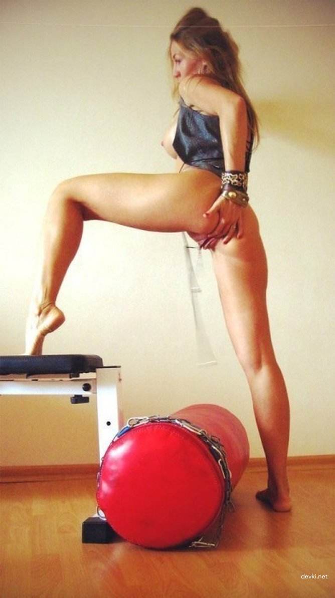 Fit Amateur Strips Panties and Masturbates - Explicit Solo Action