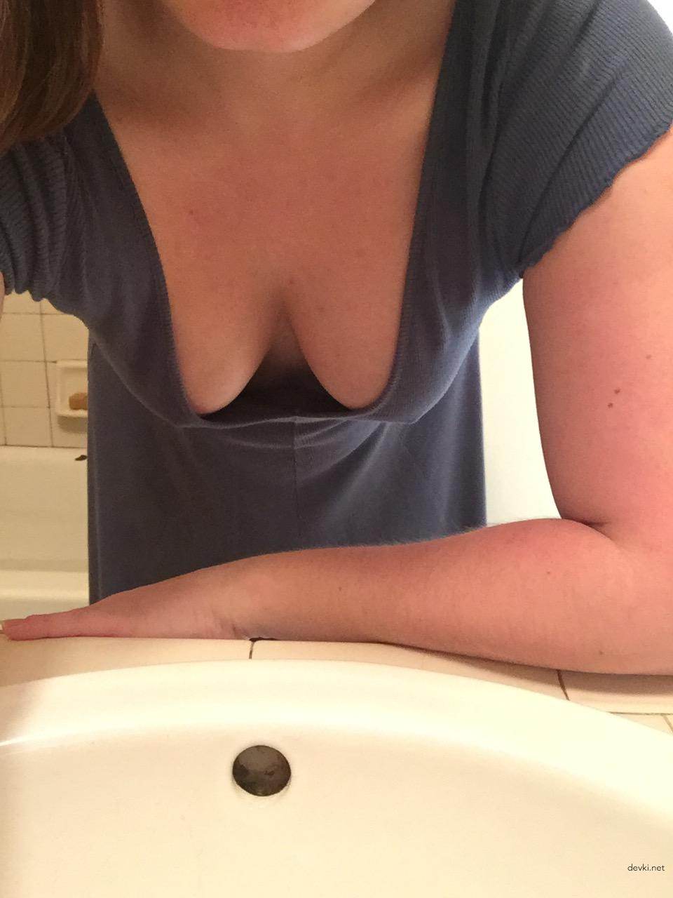 Amateur Babe Fucks Herself with Fingers and Dildo - Explicit Solo Masturbation