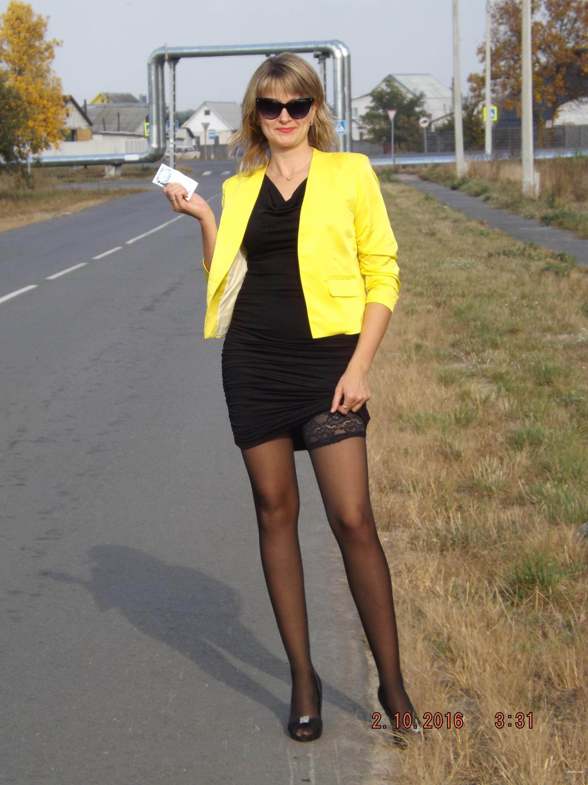 Outdoor Sex with Mature Wife: Explicit Amateur Porn Photo