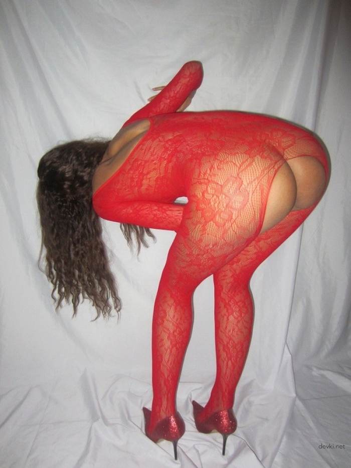 Juicy Curves and Sexy Ass: Amateur Photo Collection