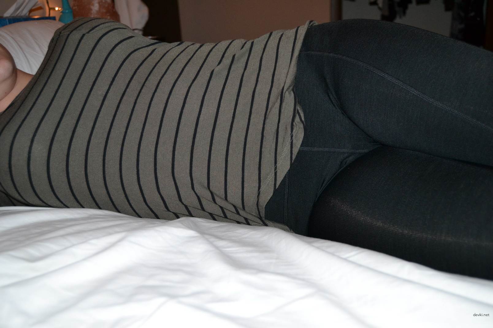 Amateur Slut Poses and Toys Pussy - Explicit Solo Porn Pics