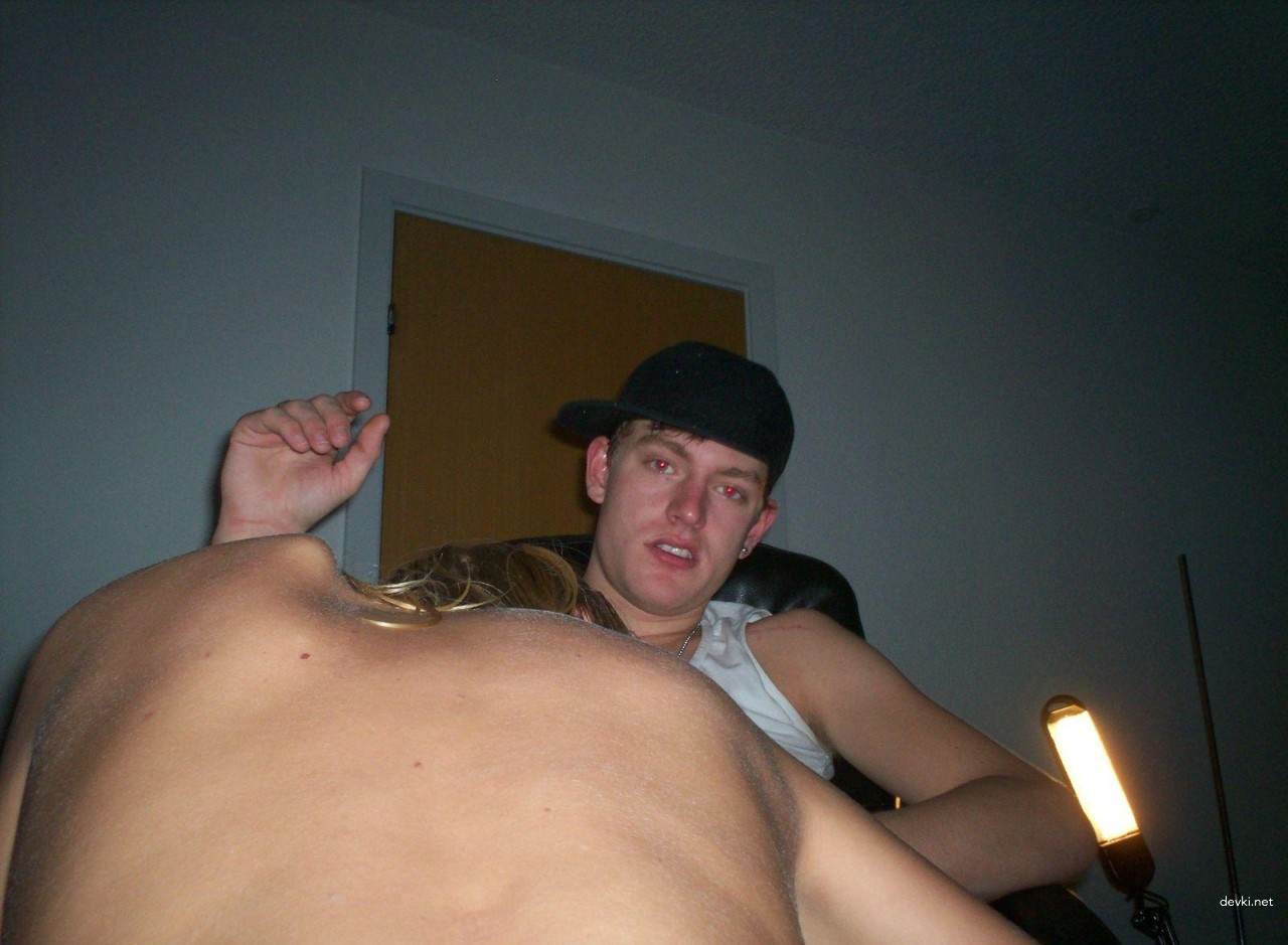 Explicit Homemade Sex with Sexy Blonde - XXX Amateur Porn