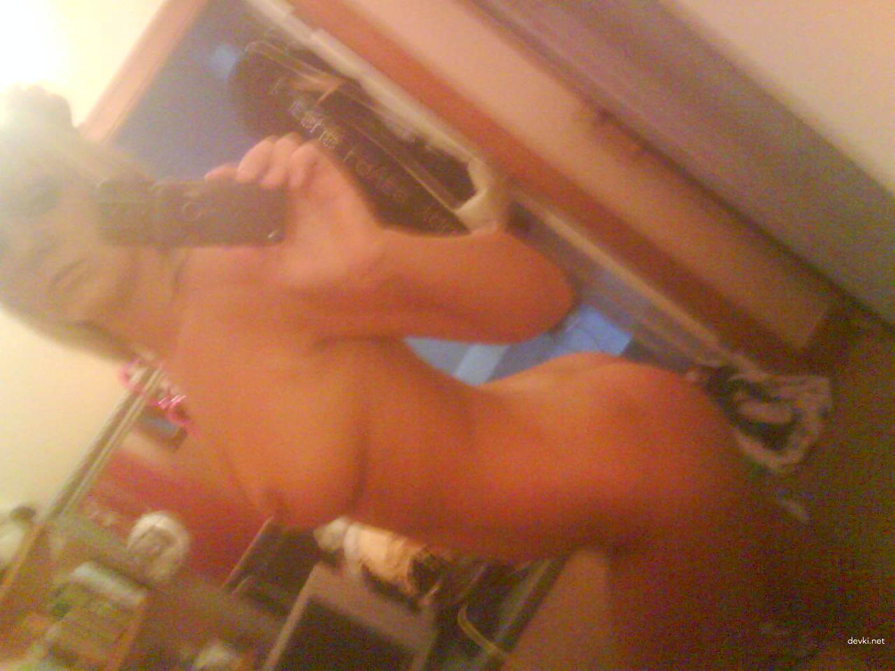 Naked Blonde with Camera: Explicit Amateur Photo Shoot