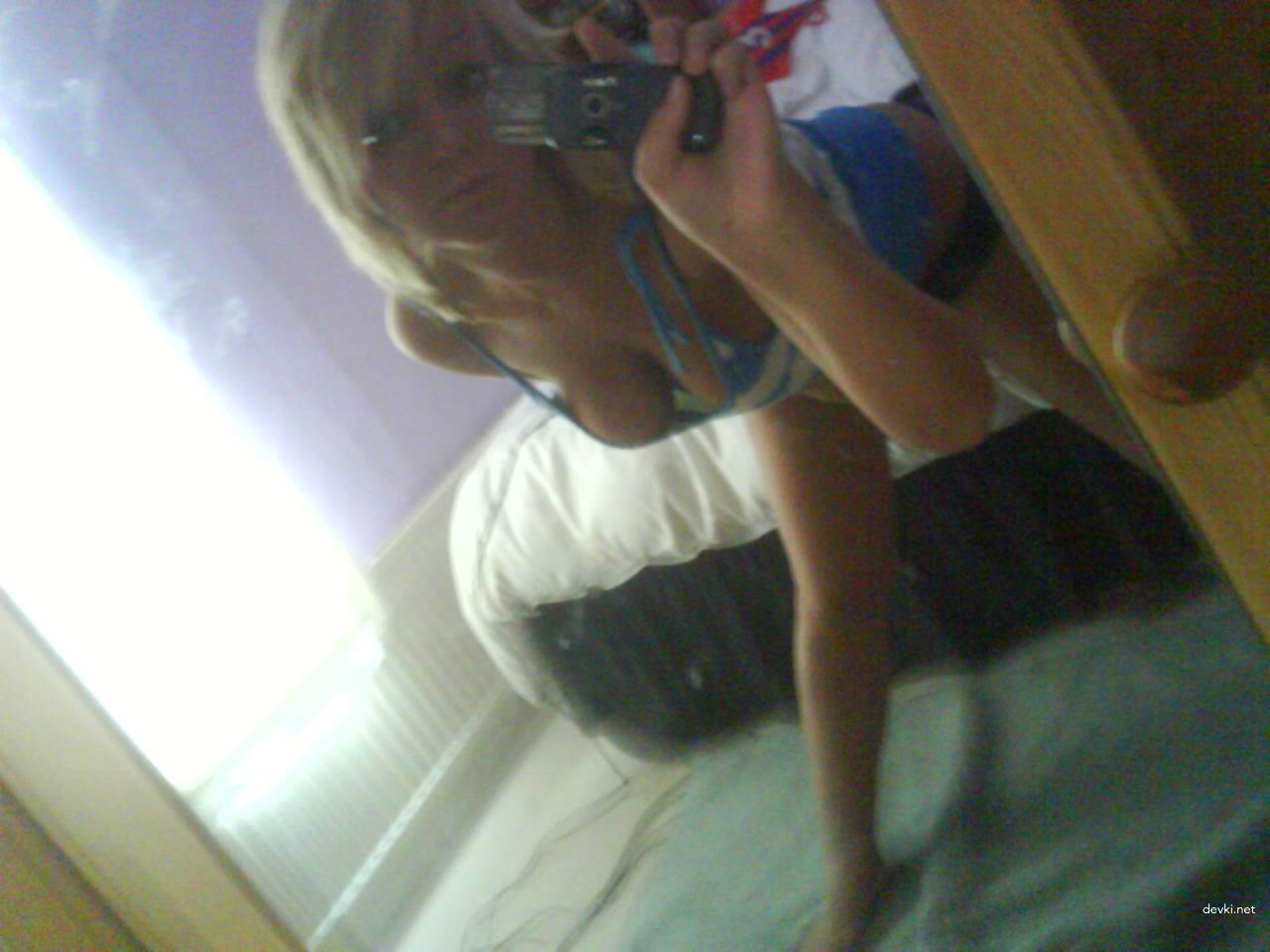 Naked Blonde with Camera: Explicit Amateur Photo Shoot